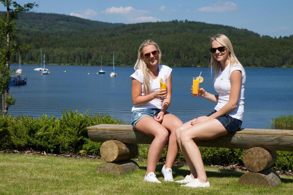 Jbx Resort Hotel Albatros Přední Výtoň Exteriör bild