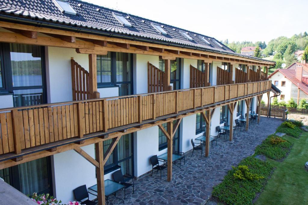 Jbx Resort Hotel Albatros Přední Výtoň Exteriör bild