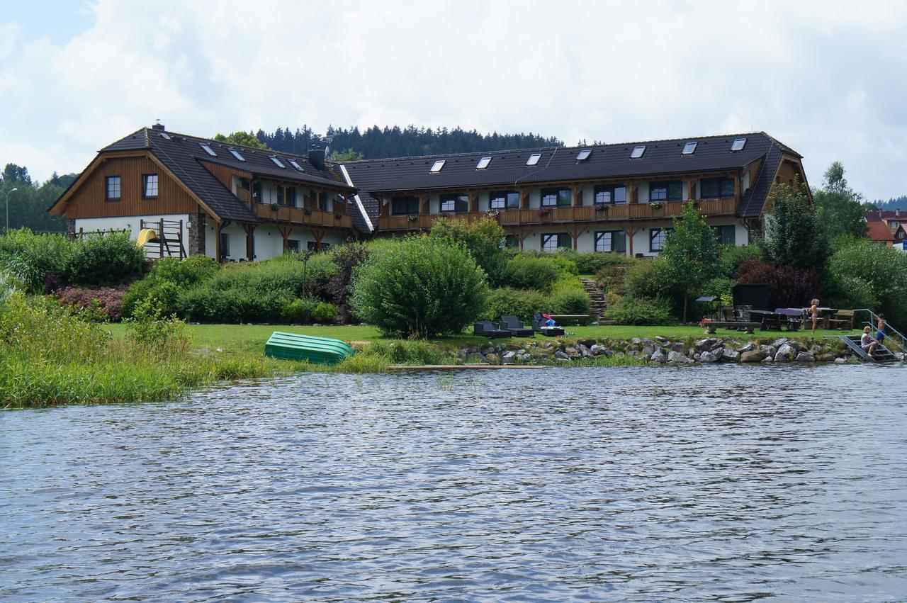 Jbx Resort Hotel Albatros Přední Výtoň Exteriör bild