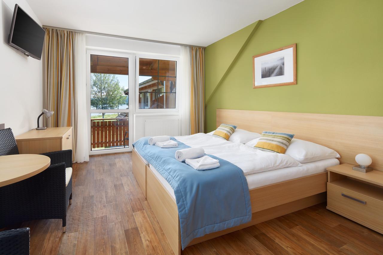 Jbx Resort Hotel Albatros Přední Výtoň Exteriör bild